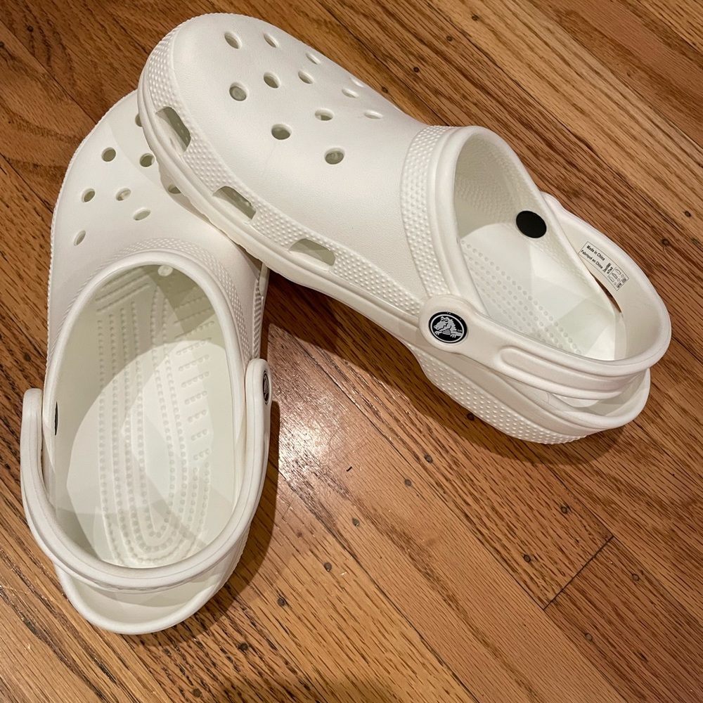 Crocs - Classic Clog - White Sz 9 W / Sz 7 M